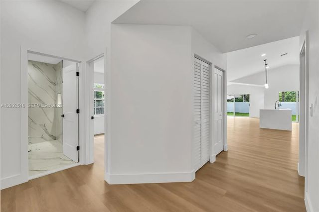 5 of 47 - 16 Gables Boulevard, Weston, FL