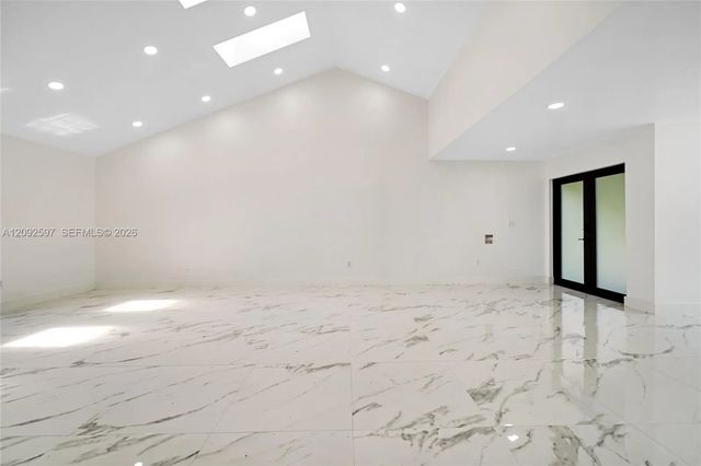 5 of 43 - 8745 Nw 150th Terrace, Miami Lakes, FL