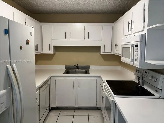 3674 Nw 111th Avenue, Sunrise