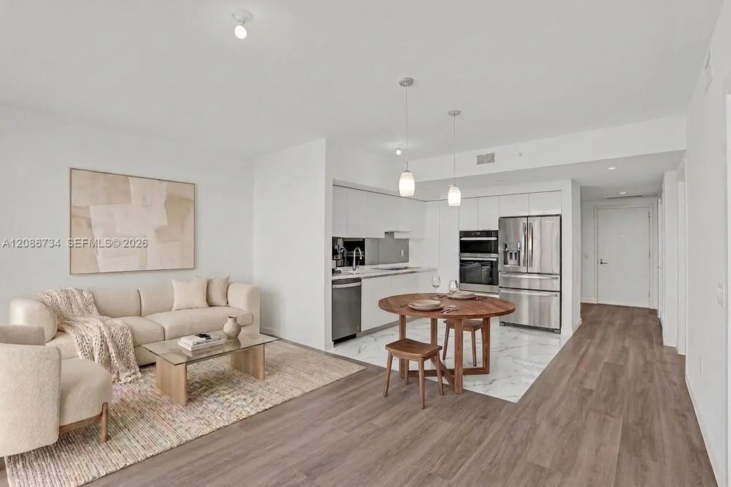 1170 E Hallandale #1003, Hallandale Beach