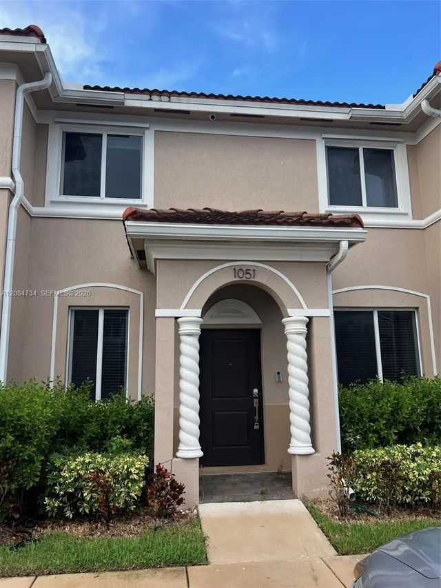 1051 Se 23rd Terrace, Homestead