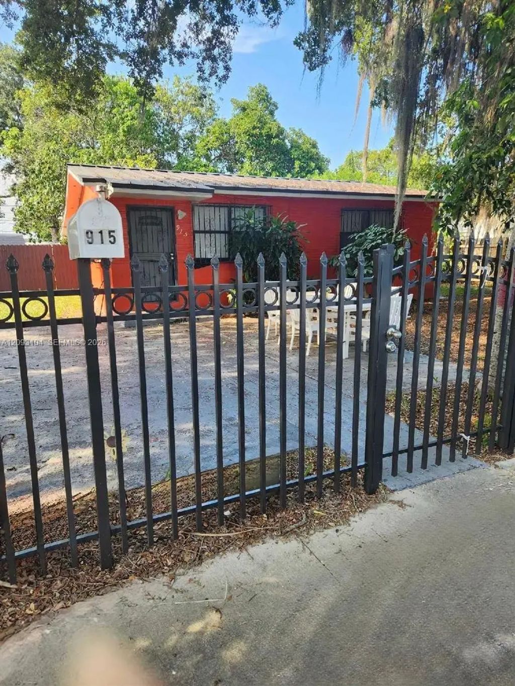 915 Dunad Avenue, Opa-Locka
