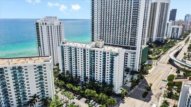 4 of 46 - 4001 S Ocean Drive #4c, Hollywood, FL
