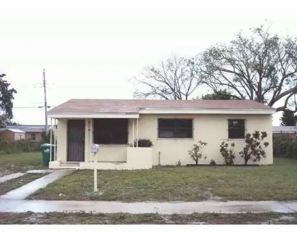 2821 Nw 171st Street, Miami Gardens