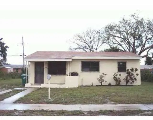 2821 Nw 171st Street, Miami Gardens