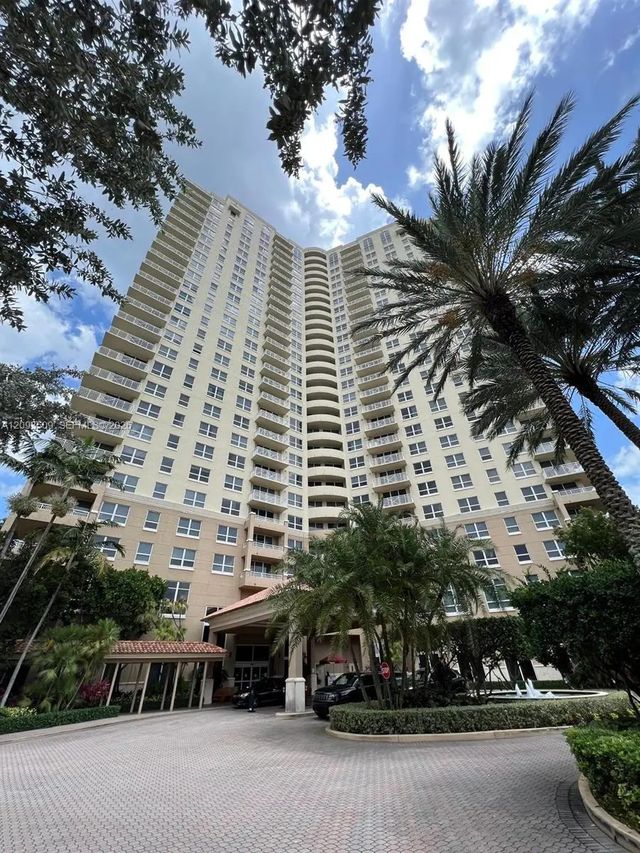 4 of 31 - 19501 W Country Club Drive #ts-03, Aventura, FL