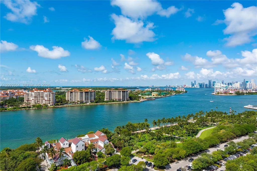 100 S Pointe Drive #1802, Miami Beach