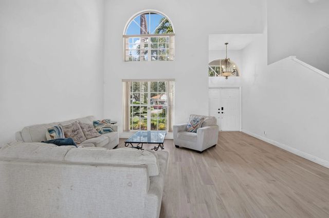3 of 44 - 4060 Sea Grape Circle, Delray Beach, FL