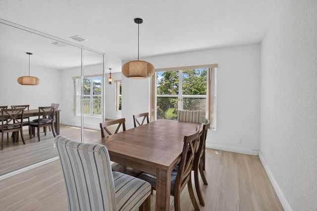 5 of 44 - 4060 Sea Grape Circle, Delray Beach, FL