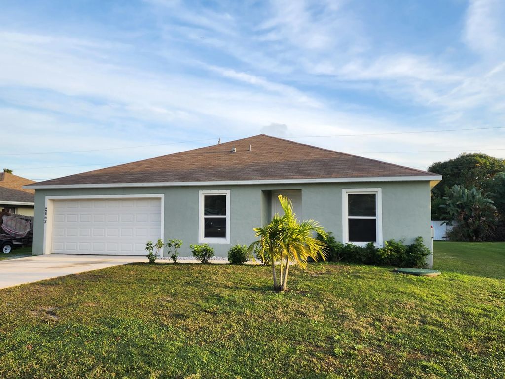 2862 Se Buccaneer Circle, Port St. Lucie