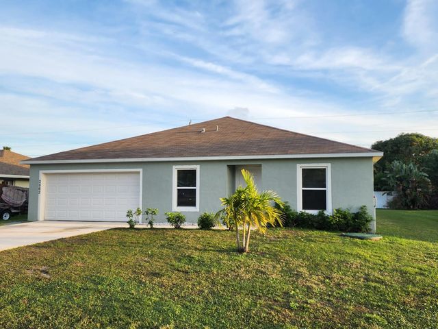 2862 Se Buccaneer Circle, Port St. Lucie