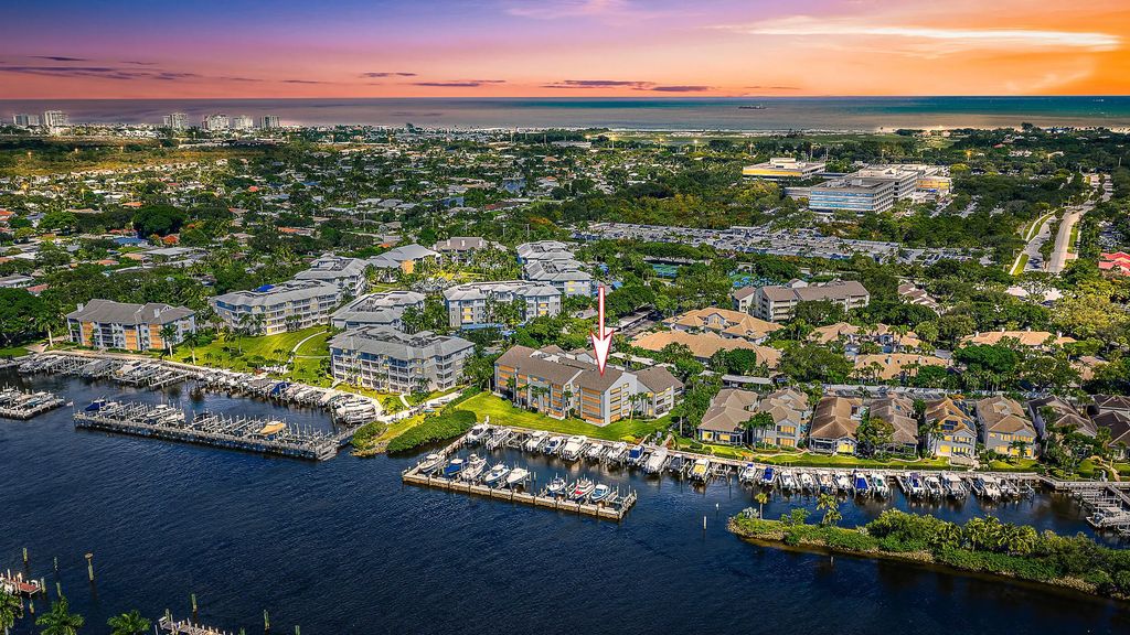 513 Oak Harbour Drive, Juno Beach