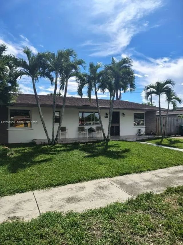 2 of 25 - 10980 Sw 143rd Terrace, Miami, FL