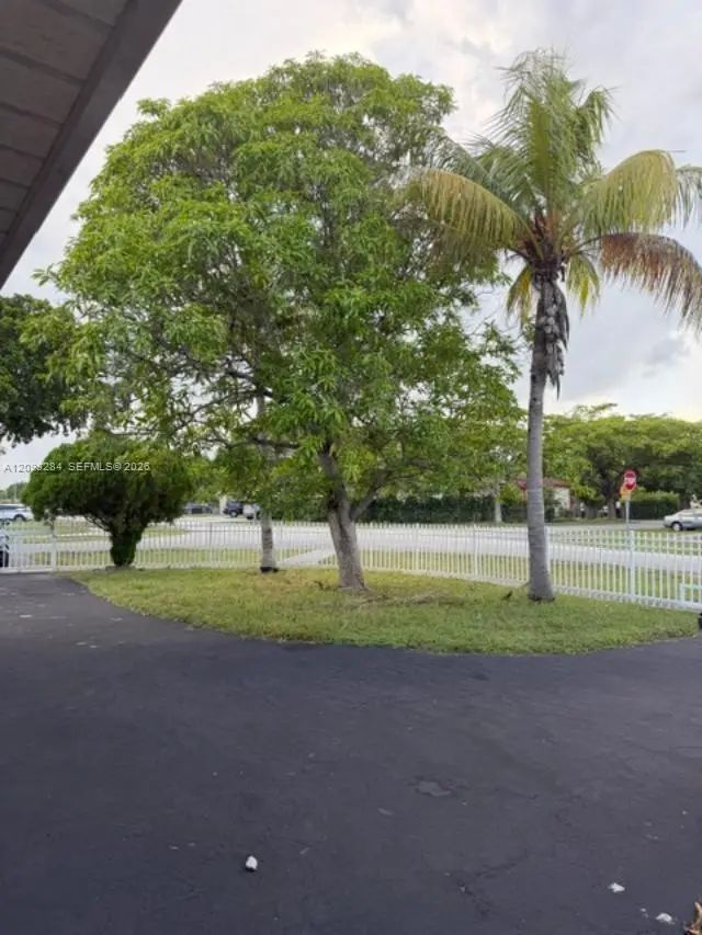 5 of 22 - 12955 Nw 13th Avenue, North Miami, FL