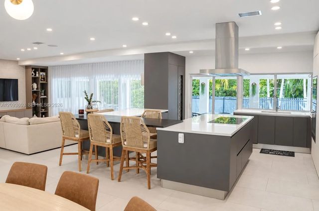 4 of 22 - 5134 Nw 94th Doral Place, Doral, FL
