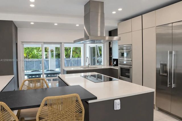 5 of 22 - 5134 Nw 94th Doral Place, Doral, FL