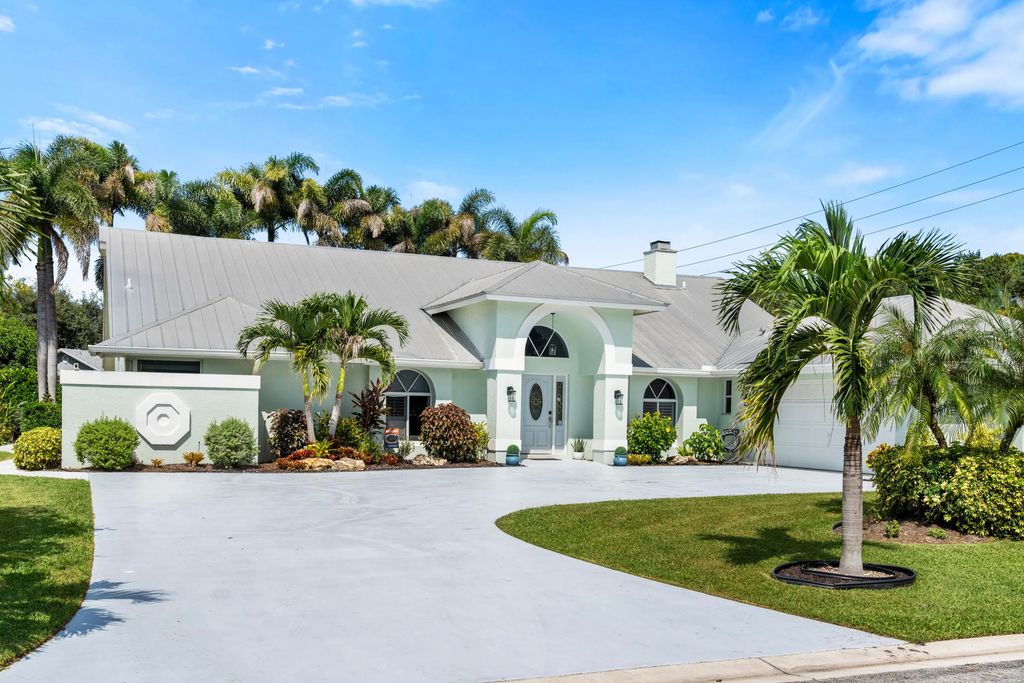 1801 Sw Hunters Club Way, Palm City