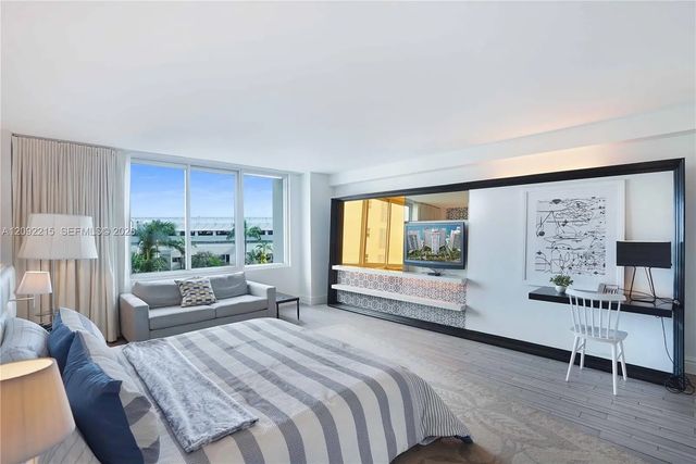 4 of 20 - 1100 West Avenue #1115, Miami Beach, FL