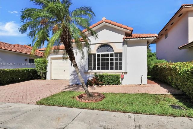 127 Danielle Court, Weston