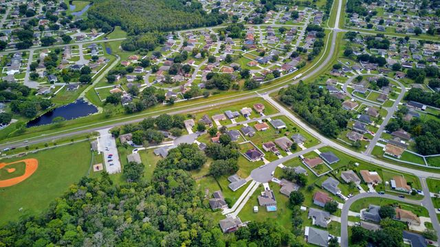 3 of 13 - 908 Cumbran Lane, Kissimmee, FL