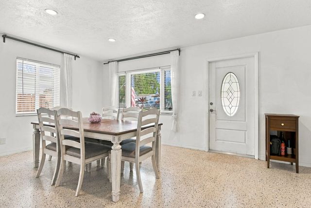 3 of 30 - 245 Sw 5th Street, Dania Beach, FL