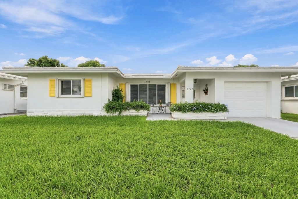 6706 Nw 71st Court, Tamarac