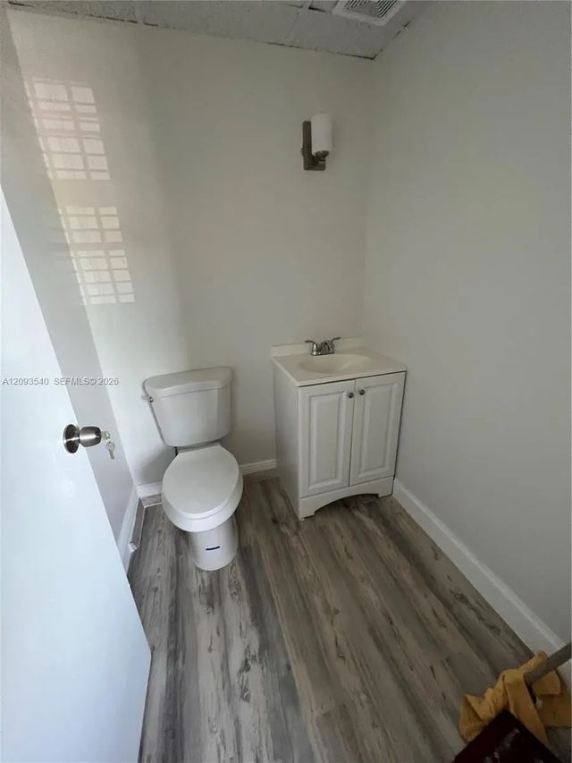 3 of 8 - 10527 Sw 40th Street #for Office Only, Miami, FL