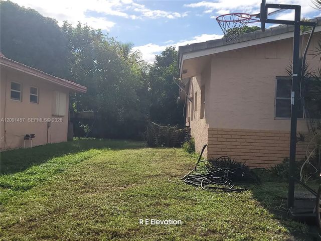 3 of 6 - 4340 Nw 110th Avenue, Coral Springs, FL