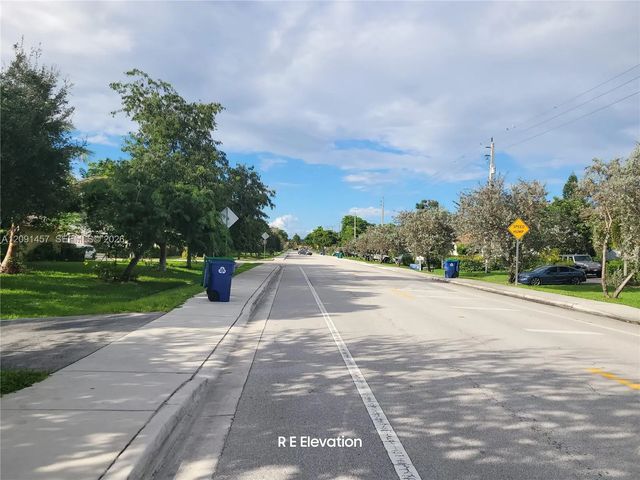 5 of 6 - 4340 Nw 110th Avenue, Coral Springs, FL