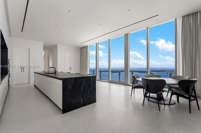 5 of 23 - 300 Biscayne Boulevard Way #5801c, Miami, FL