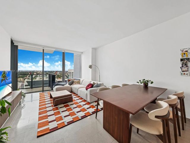2 of 25 - 88 Sw 7th Street #2506, Miami, FL