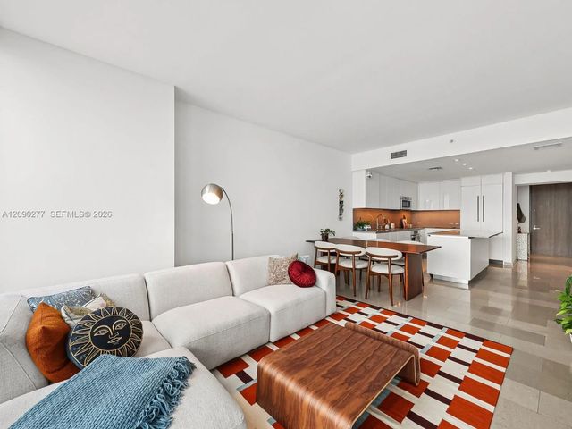 4 of 25 - 88 Sw 7th Street #2506, Miami, FL