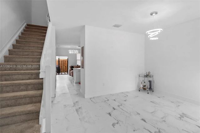 3 of 32 - 957 Ne 211th Street, Miami, FL
