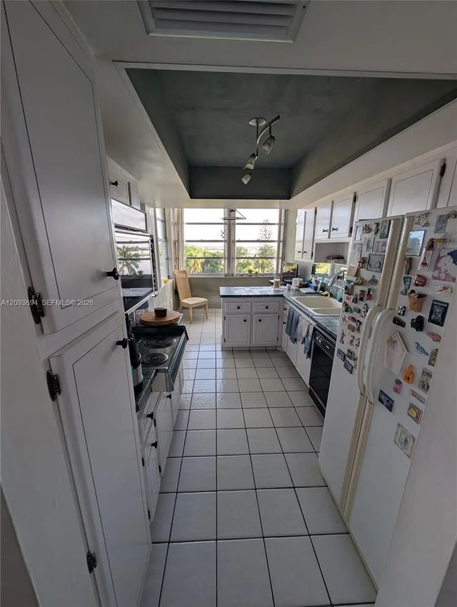 4 of 44 - 11930 N Bayshore Drive #502, North Miami, FL