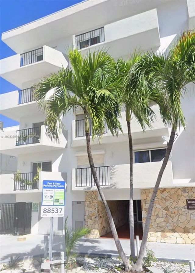 4 of 18 - 6965 Harding Avenue #305, Miami Beach, FL