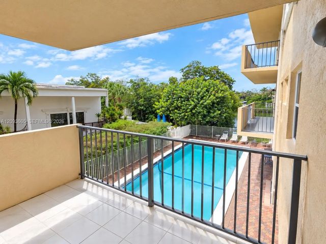 3 of 8 - 3581 S Ocean Boulevard #2d, South Palm Beach, FL
