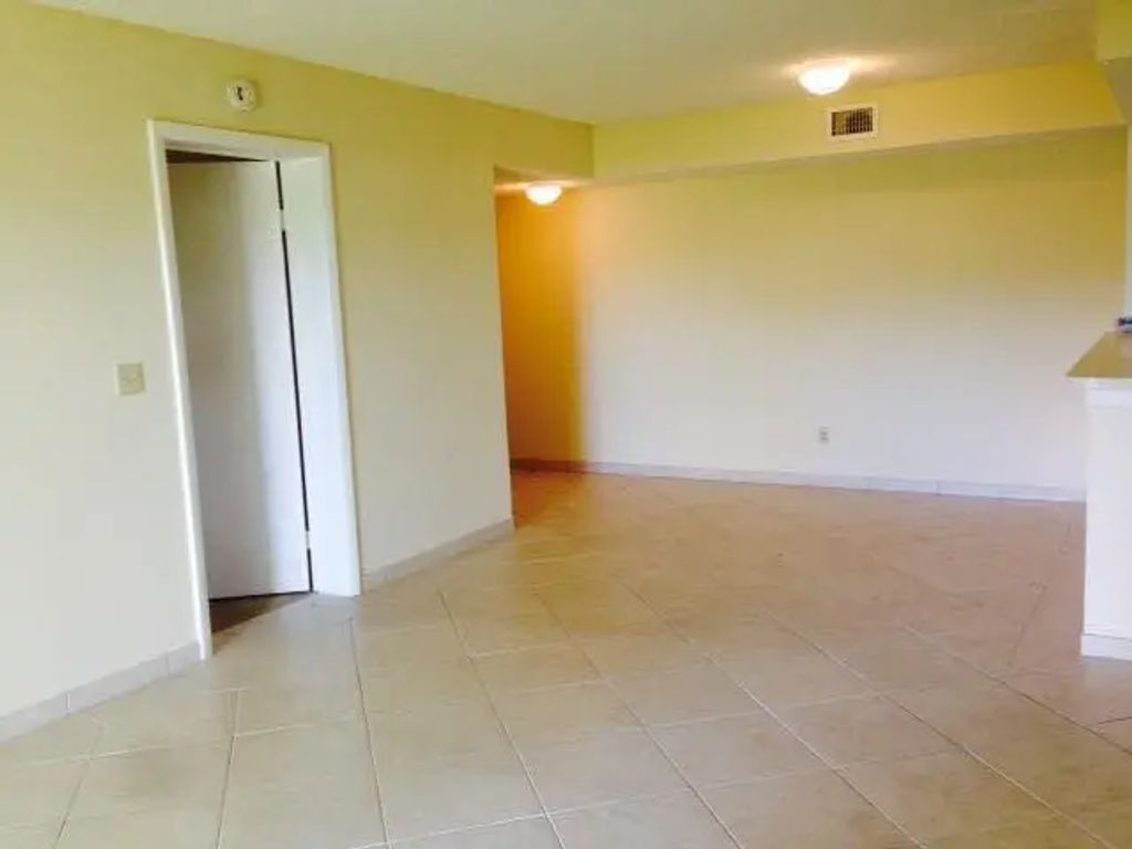 9066 W Atlantic Boulevard W #413, Coral Springs