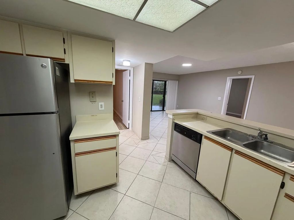 9066 W Atlantic Boulevard W #413, Coral Springs