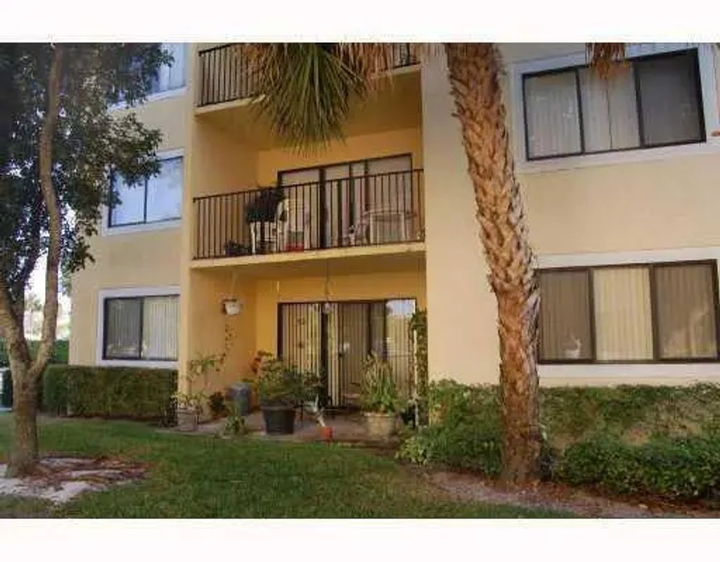 9066 W Atlantic Boulevard W #413, Coral Springs