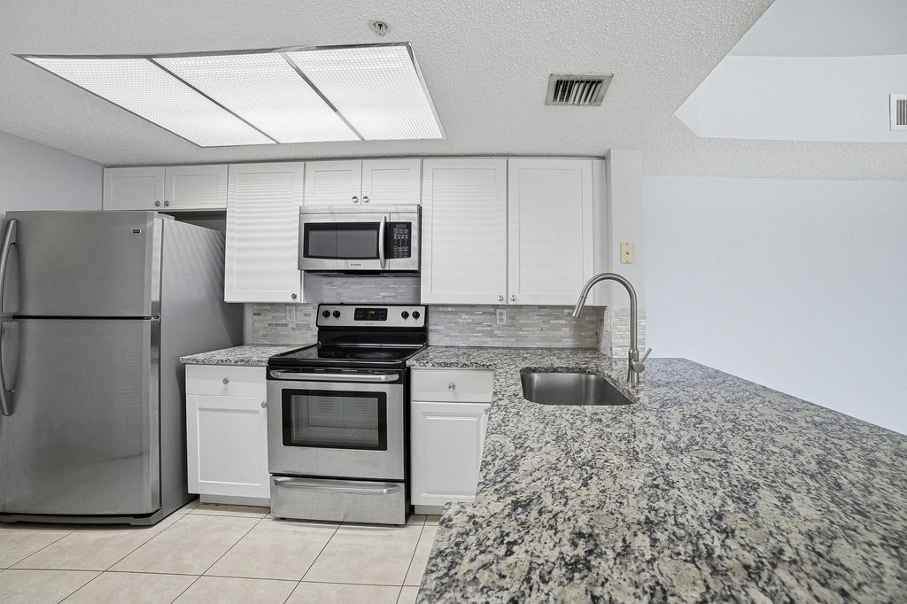 5045 Wiles Road #308, Coconut Creek