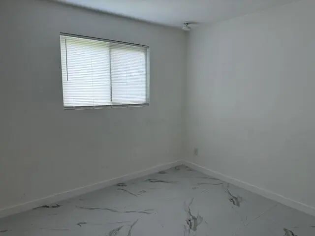 5 of 11 - 4461 Sw 34th Drive, Dania Beach, FL