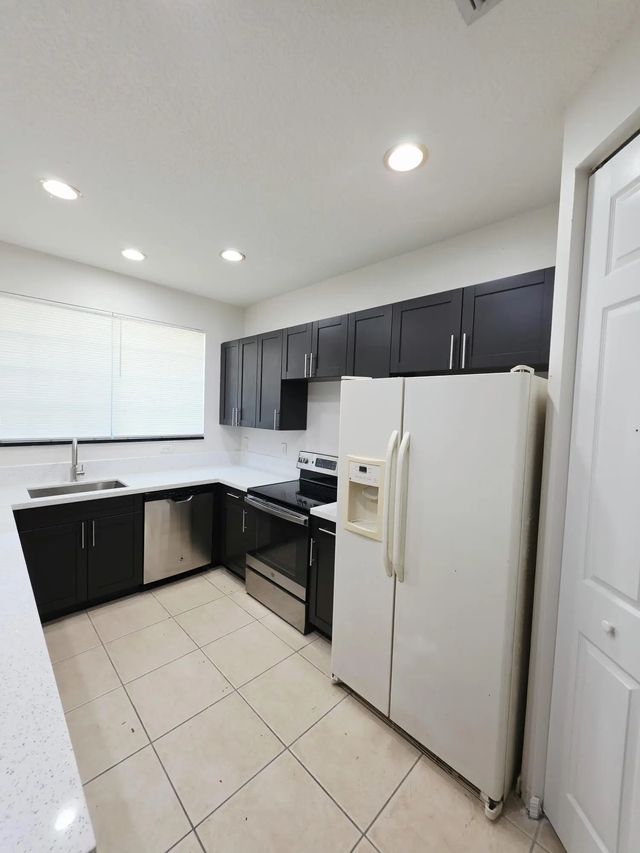 5 of 27 - 6282 S Military Trail #701, Lake Worth, FL