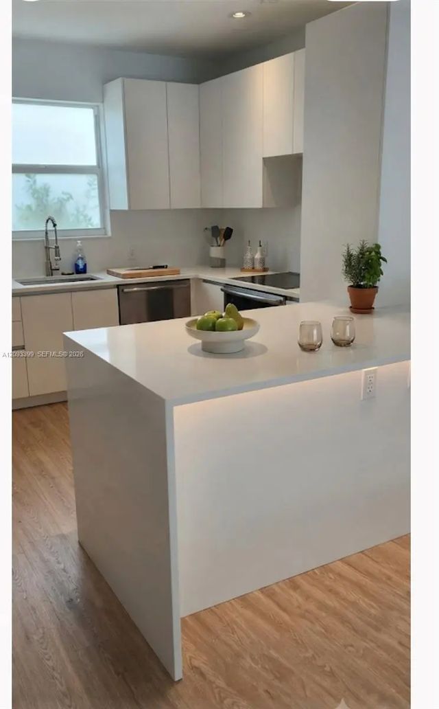3 of 15 - 798 Crandon Boulevard #55-b, Key Biscayne, FL