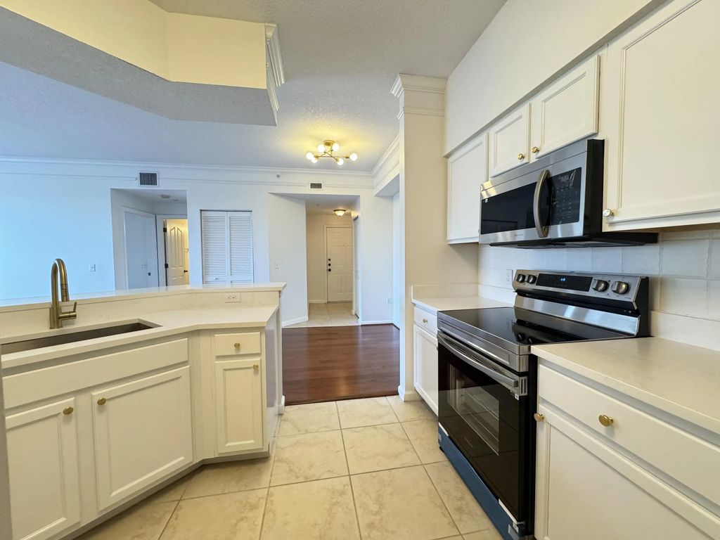 5306 Myrtlewood Circle E, Palm Beach Gardens
