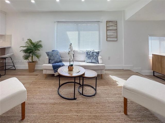 5 of 29 - 3630 Nw 98th Street, Miami, FL