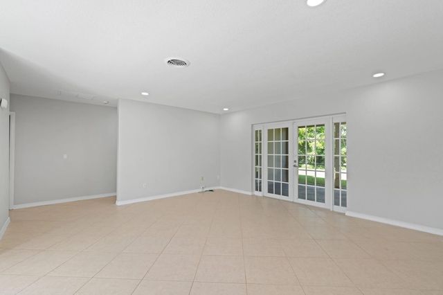 4 of 6 - 4471 Nw 6th Court, Coconut Creek, FL