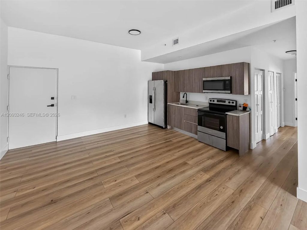 1534 Nw 1st Street #201, Miami