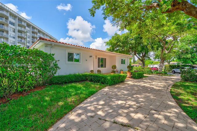 890 Ne 168th Street, North Miami Beach