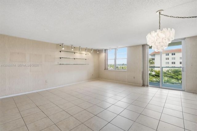4 of 37 - 10000 W Bay Harbor Drive #501, Bay Harbor Islands, FL