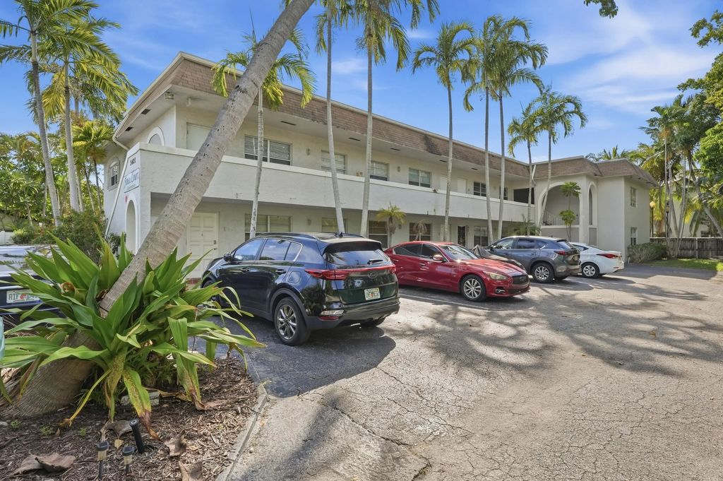 3421 Ne 15th Avenue #9, Oakland Park